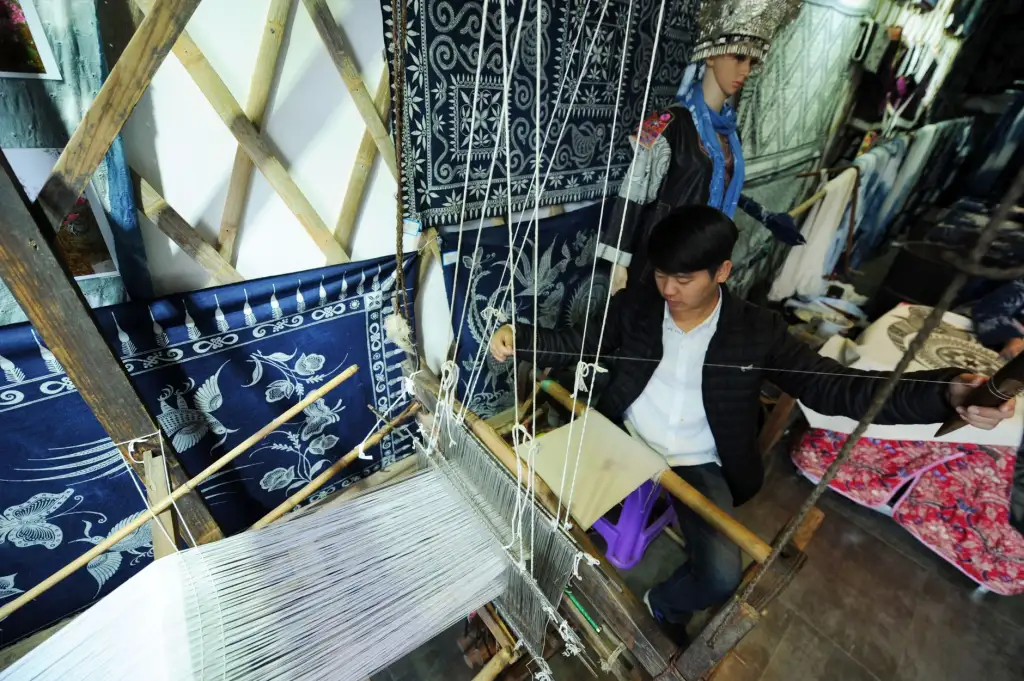 智能设备与系统集成方案对比：企业选择智能化合作伙伴的关键考量因素