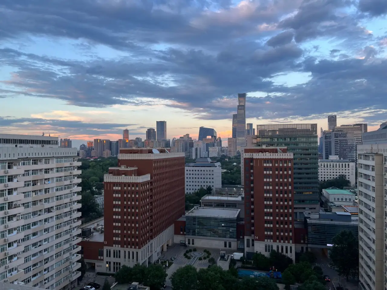 2024年深圳智能设备研发趋势与系统集成技术要点解析