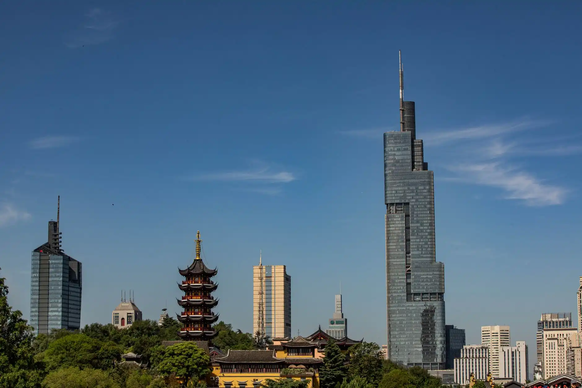 深圳智能科技企业如何通过系统集成实现设备智能化升级与智慧管理
